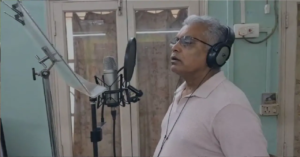 ঝালমুড়ির গানে মজেছেন দিলীপ ঘোষ! রাজনীতির চড়া সুর ছেড়ে পঞ্চায়েত মন্ত্রীর কণ্ঠে নতুন গান