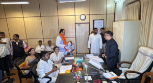 রাতারাতি গেরুয়া শিবিরে যোগ দিয়েই রাজ্যসভার টিকিট! সুখেন্দু-সুস্মিতা-প্রকাশের মনোনয়ন ঘিরে রাজ্য রাজনীতিতে তোলপাড়
