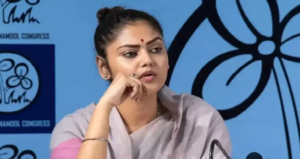 চরম বিতর্কের মুখে ‘মিডলম্যান’ তাপস মণ্ডল, সায়নী ঘোষের আইনি তোপে পিঠ ঠেকেছে দেওয়ালে!
