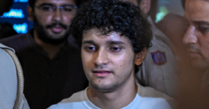 “অশ্লীল ভাষা কি কবে থেকে ফৌজদারি অপরাধ হলো?” তরুণীর গ্রেফতারি ঘিরে সুর চড়ালেন সৌরভ দাস