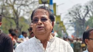 দিনহাটায় স্বাস্থ্যমেলা ঘিরে বড়সড় জালিয়াতি! উদয়নের বিরুদ্ধে বিস্ফোরক অভিযোগ