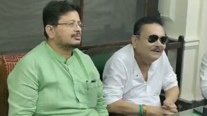 ‘সুখের পালঙ্ক ছেড়ে খাটিয়ায়’, শিবির বদলেই বিস্ফোরক দাবি মদন মিত্রর