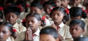 স্কুলে হিন্দু প্রার্থনা বাধ্যতামূলক নয়! ছত্তিশগড় হাইকোর্টের বড় নির্দেশ, স্বস্তি পড়ুয়াদের