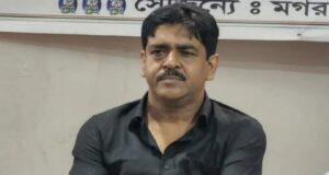 পুলিশি ঘেরাটোপে শওকত মোল্লা, রাস্তায় বাজল ‘মাছ চোর’ ব্যঙ্গাত্মক গান! ক্যানিংয়ে তুঙ্গে রাজনৈতিক চর্চা