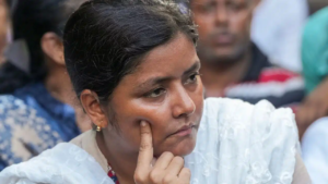 শীতলকুচিতে মীনাক্ষী মুখোপাধ্যায়ের গাড়ি ঘিরে তুমুল বিক্ষোভ! উত্তপ্ত কোচবিহারের রাজনীতি