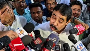 “তৃণমূলে আর কেউ থাকবে না!”-মমতার হাত ছেড়ে শুভেন্দুর প্রশংসায় পঞ্চমুখ অনুব্রত
