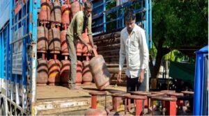 “১০ মিনিটেই বাড়িতে আসবে LPG সিলিন্ডার! “-মাত্র কয়েক মিনিটে ডেলিভারি, জেনে নিন নতুন নিয়ম