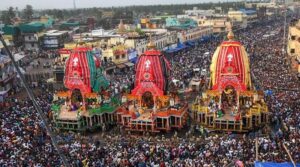 পুরীর রথযাত্রায় ছুড়ে ফেলা হয় জগন্নাথের প্রসাদ, জেনেনিন নেপথ্যে যে কারণ