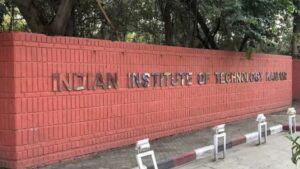“IIT কানপুরে চান্সে না পেয়ে সাইট হ্যাক!”-প্রতিভায় মুগ্ধ হয়ে ছাত্রেকে দেয়া হলো চাকরি!