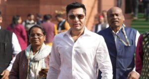 ‘ডিজে বাজবে’ মন্তব্যে বড় ধাক্কা, অভিষেক বন্দ্যোপাধ্যায়কে আদালতের কড়া নির্দেশ