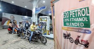 E20 জ্বালানির জেরে নষ্ট হতে পারে গাড়ি? রইল বিশেষজ্ঞের পরামর্শ