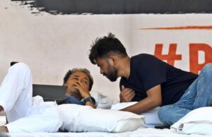 “শিক্ষামন্ত্রীর পদত্যাগ চাই!”-আমরণ অনশনে বসে সংকল্পে অটল সোনম ওয়াংচুক