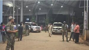 সিআইএসএফের তল্লাশির সময় আচমকা গুলি, রক্তাক্ত দুই যুবক