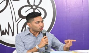 “ডাবল ইঞ্জিন বিপর্যয়!”-রেলের চরম গাফিলতির অভিযোগে সরব অভিষেক বন্দ্যোপাধ্যায়