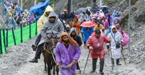 অমরনাথ যাত্রীদের জন্য বড় দুঃসংবাদ! প্রবল দুর্যোগের আশঙ্কায় স্থগিত পবিত্র যাত্রা