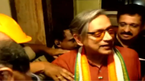 তিরুঅনন্তপুরমের হোটেলে বিভ্রাট! ৯ জন সঙ্গীসহ লিফ্‌টে দীর্ঘক্ষণ আটকে থাকলেন সাংসদ শশী তারুর