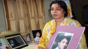 ১৪ বছর পর বরুণের খুনের বিচার কি মিলবে? শুভেন্দুর ‘জনতা দরবার’-এ উপচে পড়ল অভিযোগের পাহাড়!