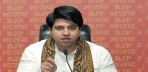 এক্স বায়ো থেকে দলীয় নাম উধায়! দলত্যাগ জল্পনার মাঝেই মোদি সম্পর্কে বিস্ফোরক মন্তব্য শেহজাদ পুনাওয়ালার