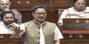 সংসদ অচল না করার আকুল আর্জি! NEET বিতর্কে সমস্ত শর্ত মেনেই বড়সড় আলোচনার প্রস্তাব কিরেণ রিজিজুর!