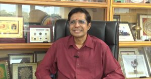 প্রিয়াঙ্কার ‘গোমূত্র বিশেষজ্ঞ’ কটাক্ষ বনাম সুবিশাল রেকর্ড! কে এই আইআইটি ডিরেক্টর ভি কামাকোটি?