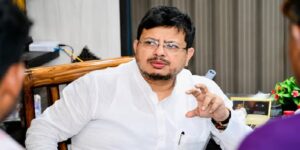 তৃণমূলের ৪৪০ কোটি ফ্রিজ! সুপ্রিম কোর্টে যাচ্ছে ঋতব্রত শিবির, অস্বস্তিতে কালীঘাট?