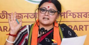 রাস্তায় থুতু বা প্রস্রাব ফেললেই দিতে হবে মোটা জরিমানা! পয়লা সেপ্টেম্বর থেকে কড়া নিয়ম আনছেন অগ্নিমিত্রা পাল!