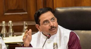 ধর্মেন্দ্র প্রধানের ইস্তফার পরেই দেশের নতুন শিক্ষামন্ত্রী হলেন প্রহ্লাদ জোশী! বড় ঘোষণা মোদী সরকারের