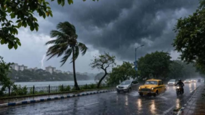 ভ্যাপসা গরমের মধ্যেই বড় বদল আবহাওয়া! রাজ্যজুড়ে কি ফের নামবে মুষলধারে বৃষ্টির ঢল?