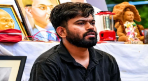 বস্টন ইউনিভার্সিটির খরচ জোগাচ্ছেন কীভাবে? অভিজিতের শিক্ষাগত ও আর্থিক উৎস নিয়ে কৌতূহল তুঙ্গে!