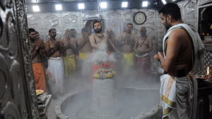 ভস্ম দিয়েই কেন প্রতিদিন পুজো পান দেবাদিদেব? উজ্জয়িনীর মহাকালে লুকিয়ে কোন মহা রহস্য?