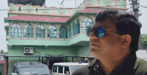তুরস্কে বসেই কি সব দেখছেন পাথর মাফিয়া টুলু? শ্বশুরবাড়িতে পুলিশের বিশেষ হানা হতেই সামনে এল একের পর এক চাঞ্চল্যকর তথ্য!