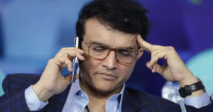 রাতে সৌরভ গঙ্গোপাধ্যায়ের বাড়িতে প্রাণনাশের হুমকি চিঠি! আতঙ্কে কাঁপছে পরিবার, কড়া পদক্ষেপ পুলিশের