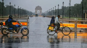 গঙ্গায় প্লাবিত হয়ে ৫ ফুট জল অভিজাত এলাকায়! উত্তরপ্রদেশে লাল সতর্কতা জারি হতেই জলের তলায় দিল্লি-এনসিআর!