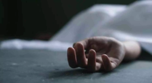 ‘হাত-পা বেঁধে পেরেক ঠুকে খুন!’ হালিশহরের মৃত তৃণমূলকর্মীর স্ত্রীর বিস্ফোরক অভিযোগে কেঁপে উঠল রাজ্য!