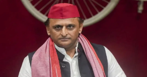 গাড়ি উল্টানো থেকে শুরু করে শঙ্করাচার্য বিতর্ক! লখনউয়ের জনসভা থেকে যোগী সরকারকে চরম হুঁশিয়ারি দিলেন অখিলেশ যাদব!