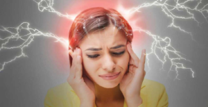 মাইগ্রেনের ব্যথা কমাতে চকলেট খাচ্ছেন? গবেষকদের এই গোপন সত্যটা না জানলে বড় ভুল করবেন!