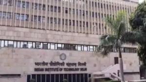 আইআইটি দিল্লিতে ছাত্রমৃত্যুর ঘটনায় উত্তাল ক্যাম্পাস! ৩ বছরে ৯টি আত্মহত্যার ঘটনায় কাঠগড়ায় কোন ত্রুটি?