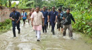 জলে ডুবল ৫৬৩টি গ্রাম, নিখোঁজ হাজার হাজার মানুষ! অসমের প্রলয়ংকরী বন্যায় চরম রাজনৈতিক তরজা তুঙ্গে!