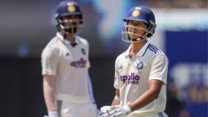 “লঙ্কা বধের ম্যাচে অদ্ভুত রান আউট!”-৩২ রান করে ফিরলেন যশস্বী জসওয়াল