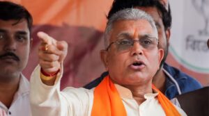 গাড়ি বাড়ছে, হাঁটার জায়গা কই? ফুটপাথ দখলমুক্ত করতে কড়া বার্তা দিলীপের