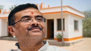 “১০ লক্ষ পরিবারকে সরাসরি টাকা পাঠাচ্ছেন মুখ্যমন্ত্রী!”-আবাসের টাকা পেতে কোন শর্ত মানতে হবে?