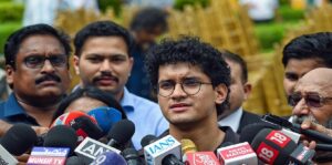 ফের উত্তাল হবে রাজধানী? জেন-জির সঙ্গে ‘বিশ্বাসঘাতকতা’র অভিযোগে মেগা আন্দোলনের হুংকার ককরোচ জনতা পার্টির!
