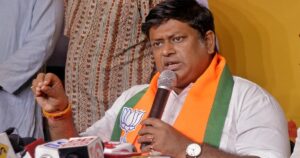‘রণ বনে জলে জঙ্গলে যেখানেই দাঁড়ান না কেন…’! অভিষেক বন্দ্যোপাধ্যায়কে নিয়ে এ কী সরাসরি হুমকি দিলেন সুকান্ত মজুমদার?