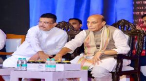 বাংলার প্রতিরক্ষা মানচিত্রে বিরাট মোড়! গার্ডেন রিচ ও যন্ত্র ইন্ডিয়ায় একাধিক মেগা প্রকল্পের শিলান্যাস করলেন রাজনাথ সিং