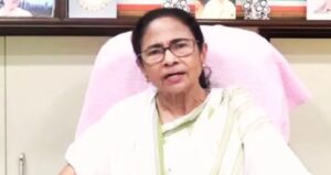 লক্ষ্মীর ভাণ্ডার বন্ধ হতেই অন্নপূর্ণা যোজনা নিয়ে মহা সংকট! সরাসরি রাস্তায় নামার হুঙ্কার মমতার
