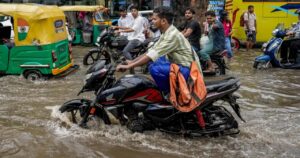 দিল্লিতে জারি হলুদ সতর্কতা! আগামী ১০ আগস্ট পর্যন্ত একটানা বৃষ্টির পূর্বাভাসে কাঁপছে একাধিক রাজ্য