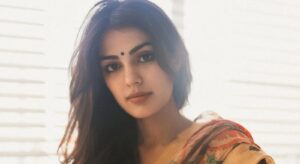 ‘ভেতরের মানুষ বাইরের মানুষের চেয়ে ভালো!’ ২৭ দিনের জেলজীবন নিয়ে বিস্ফোরক মন্তব্য রিয়া চক্রবর্তীর