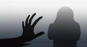 টিপ-শাড়ি পরে রূপান্তরকামী সেজে ঘরে ঢুসল যুবক! বিমানসেবিকাকে ধর্ষণের জঘন্য ঘটনায় তোলপাড়