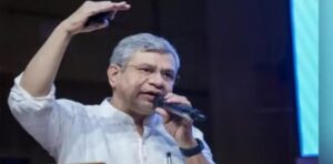 বাংলায় বড় রাজনৈতিক ভাঙন! ২০ বিদ্রোহী সাংসদকে নিয়ে নতুন দল গড়ছেন কাকলি ঘোষ দস্তিদার?