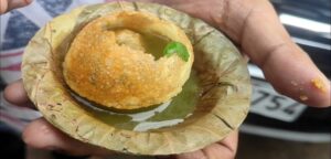 ফুচকা খাওয়ার আগে এই মারাত্মক সত্যিটা জানেন? চিকিৎসকদের সতর্কবার্তায় চোখ কপালে উঠবে!